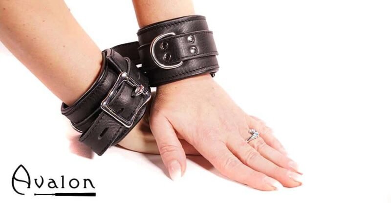 Avalon - CAPTURE - Håndcuffs i Lær - Sort