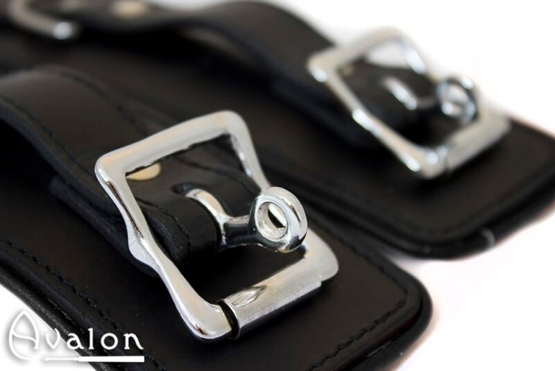 Avalon - ALCHEMY - Polstrede Håndcuffs - Svart