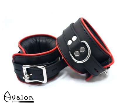Avalon - ALCHEMY - Polstrede Fotcuffs - Sort og Rødt