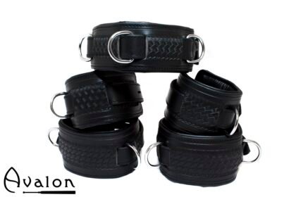 Avalon - LUST - Collar og Cuffs, 5 deler, Sort 
