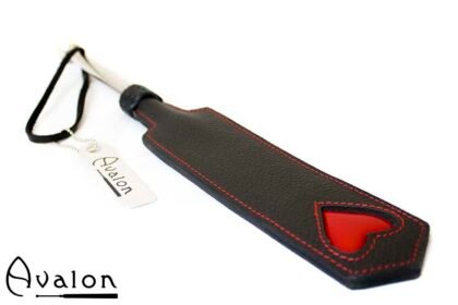 Avalon - ENCHANTRESS - Smal Paddle med Hjerte og Metallhåndtak - Svart og Rød